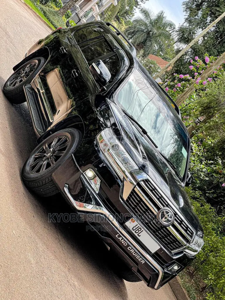 Landcruisers For Hire