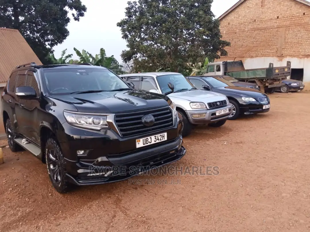 Landcruisers For Hire