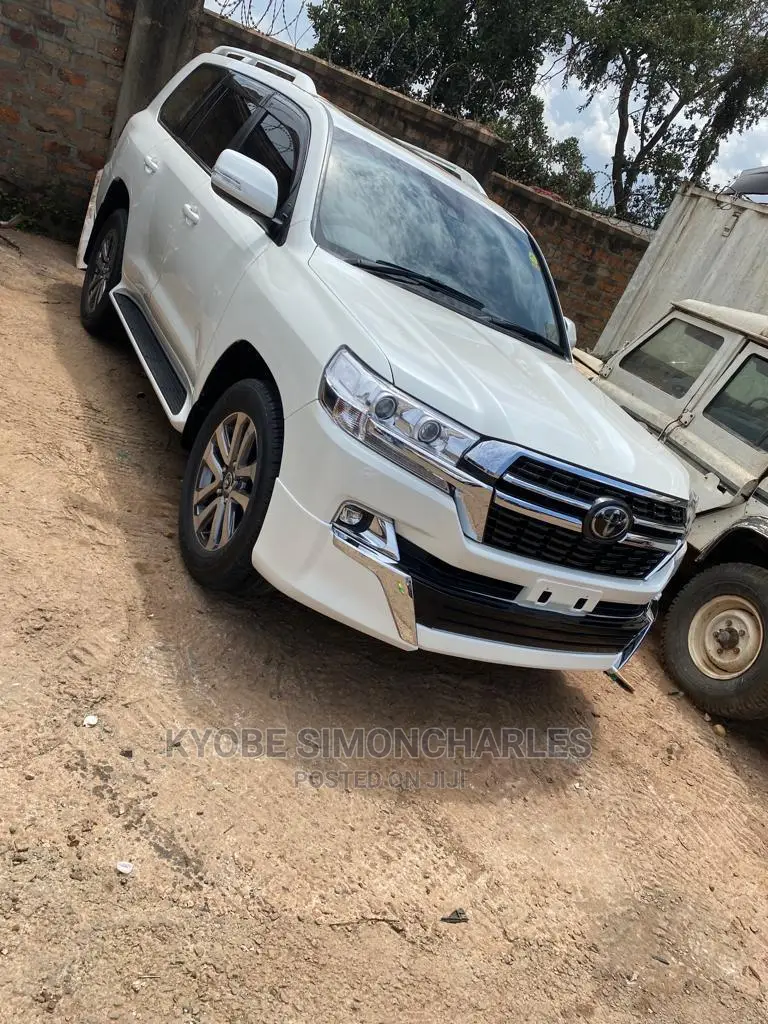 Landcruisers For Hire