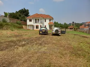 Furnished 5bdrm Mansion in Kira for Sale