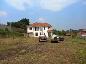 Furnished 5bdrm Mansion in Kira for Sale