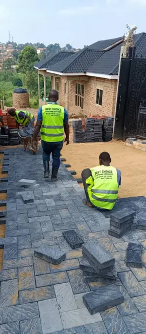 Paver Laying Services for Beautiful Compounds