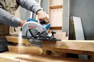 BOSCH Professional Hand-Held Circular Saw 2050W