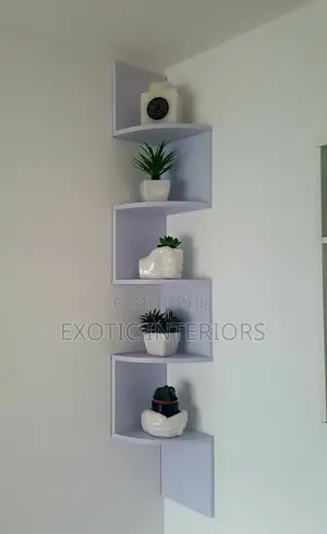 Corner Wall Decor Call