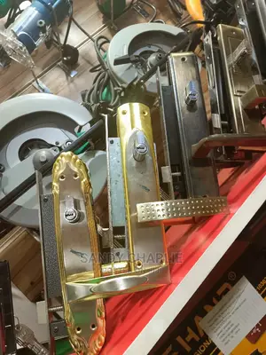 Sqiek Door Locks Both Sizes Turkey Made