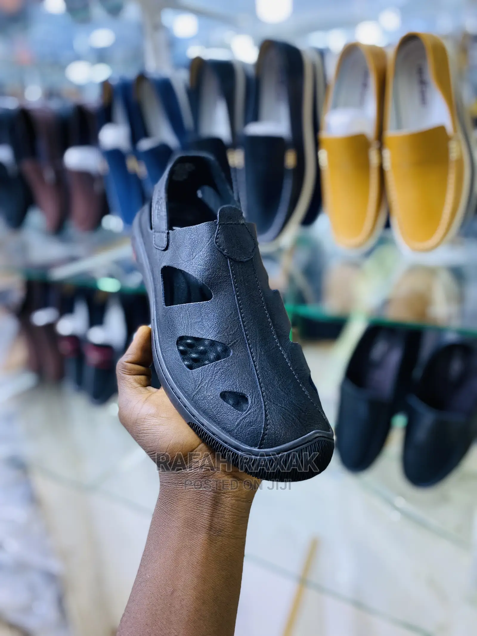 Classic Men’S Open Shoes