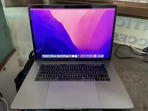Laptop Apple MacBook 2018 16GB Intel Core I7 SSD 512GB