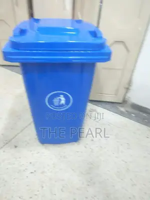 Plastic Dustbin