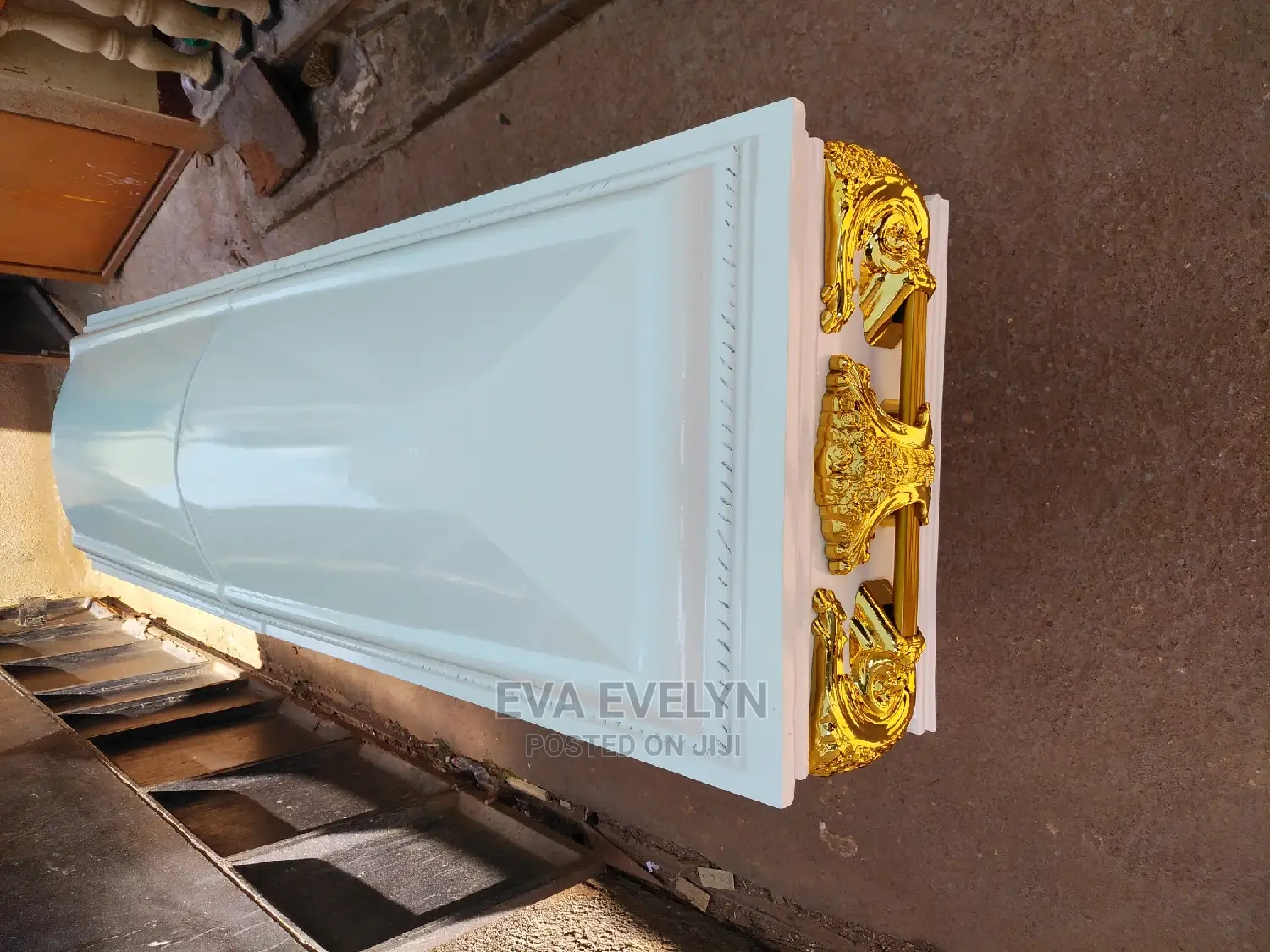 Best Quality Doom White Casket