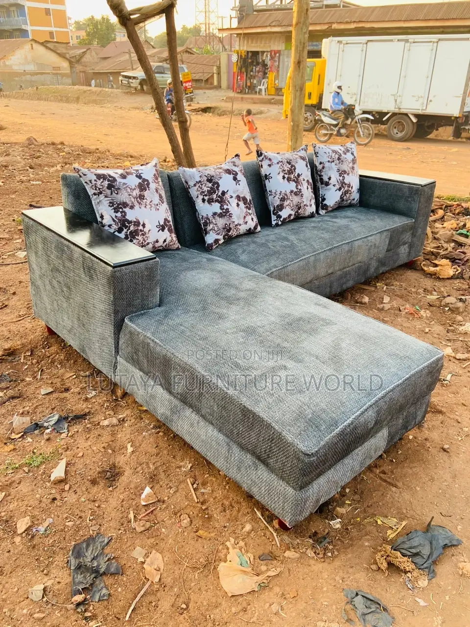 L Shape Sofas for Sale in Good Materials