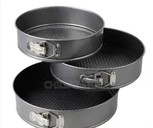 3 Rounded Cake Pans
