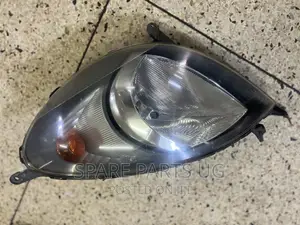 Headlamp Toyota Fun Cargo