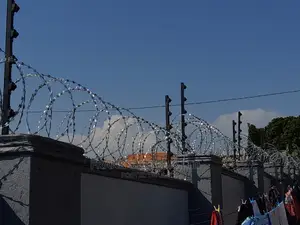 Electronic Security Fence