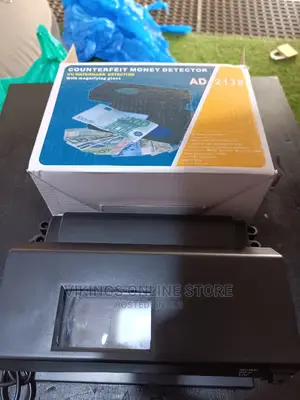Currency Money Detector Machine With Magnifying Glass