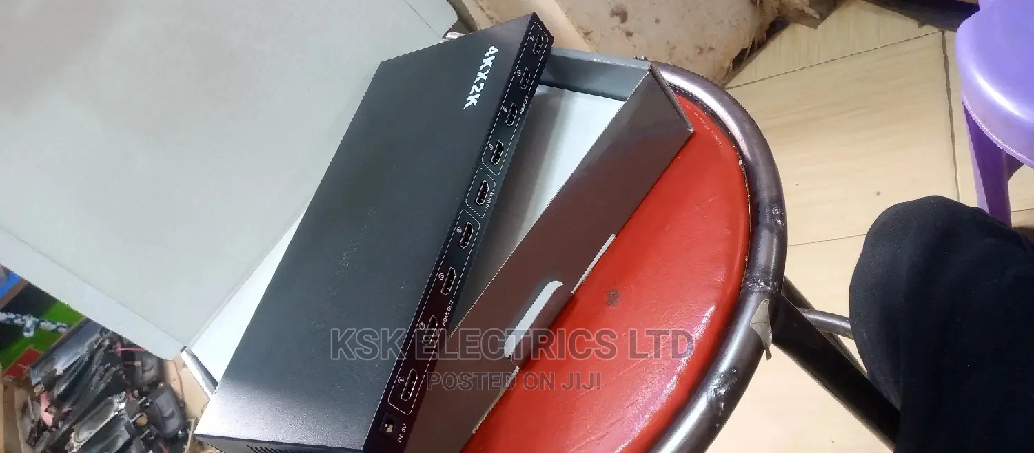 1X8 HDTV Splitter