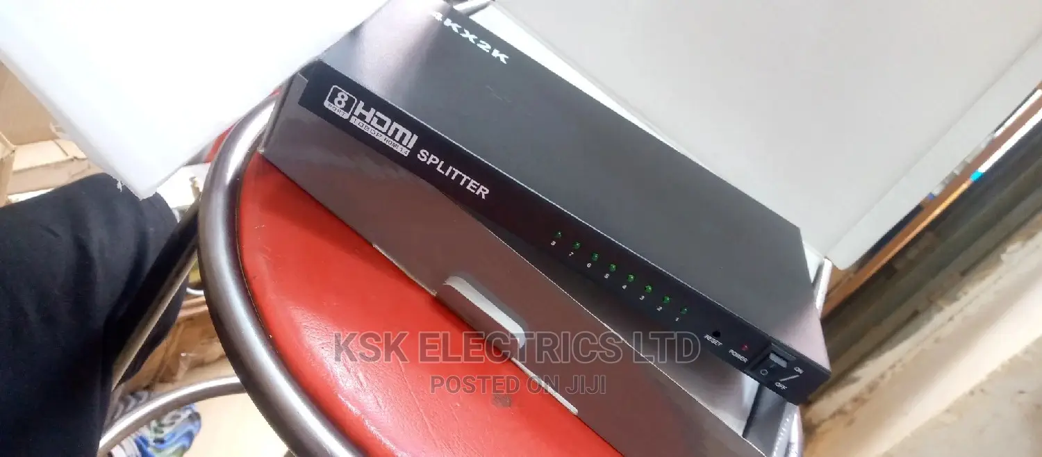 1X8 HDTV Splitter