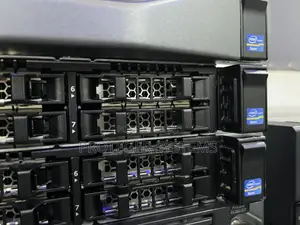 Server Dell PowerEdge R620 32GB Intel Xeon HDD+SSD 640GB
