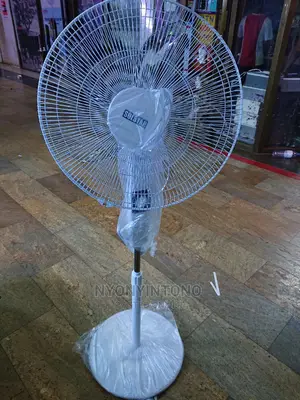 Solstar 18" Stand Fan With a Very Powerful Durable Motor