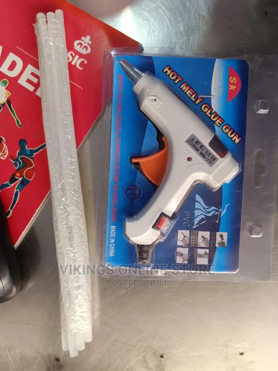 Small Size Glue Gun With Sticks