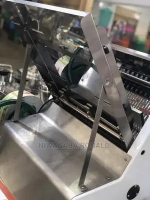 Commercial Bread Slicer Machine