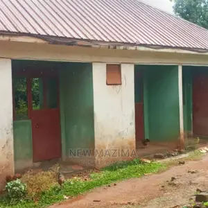 3bdrm House in Gangu Town, Central Division for sale