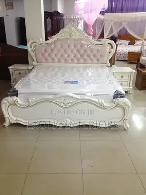 Bed 5x6 Feet Call