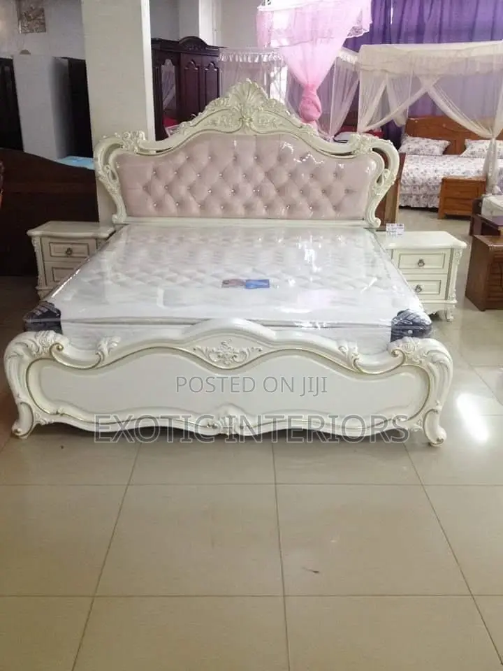 Bed 5x6 Feet Call