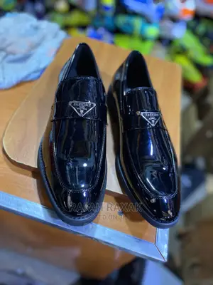 Classic Fashion Gentle Shoes