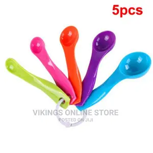 Set of 5 Piece Plastic Measuring Spoons