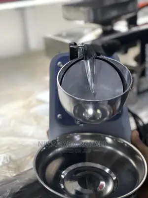 Electric Ice Crusher Machine