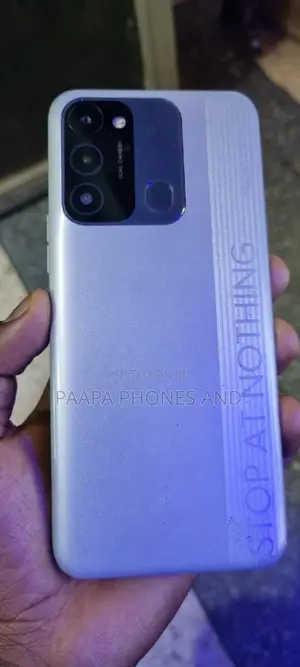 Tecno Spark 8C 64 GB White