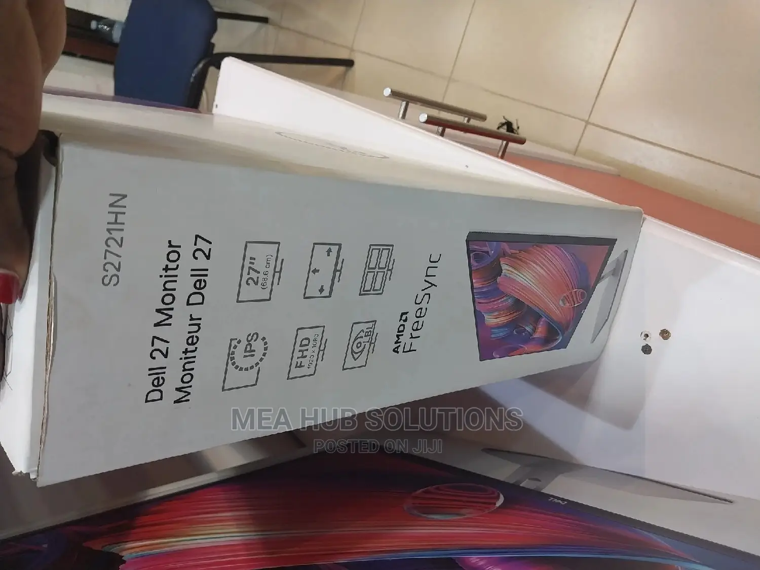 27" Monitor