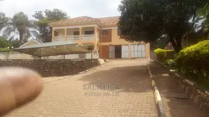 4bdrm Duplex in Kololo Property, Central Division for Rent
