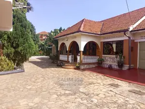 3bdrm Bungalow in Kololo Property, Central Division for Rent