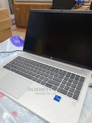 New Laptop HP ProBook 450 G8 8GB Intel Core I7 SSD 512GB