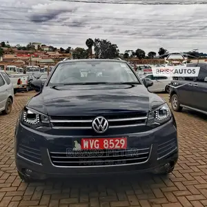 Volkswagen Touareg 2014 Black