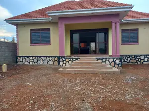 Furnished 4bdrm Bungalow in Kira for Sale