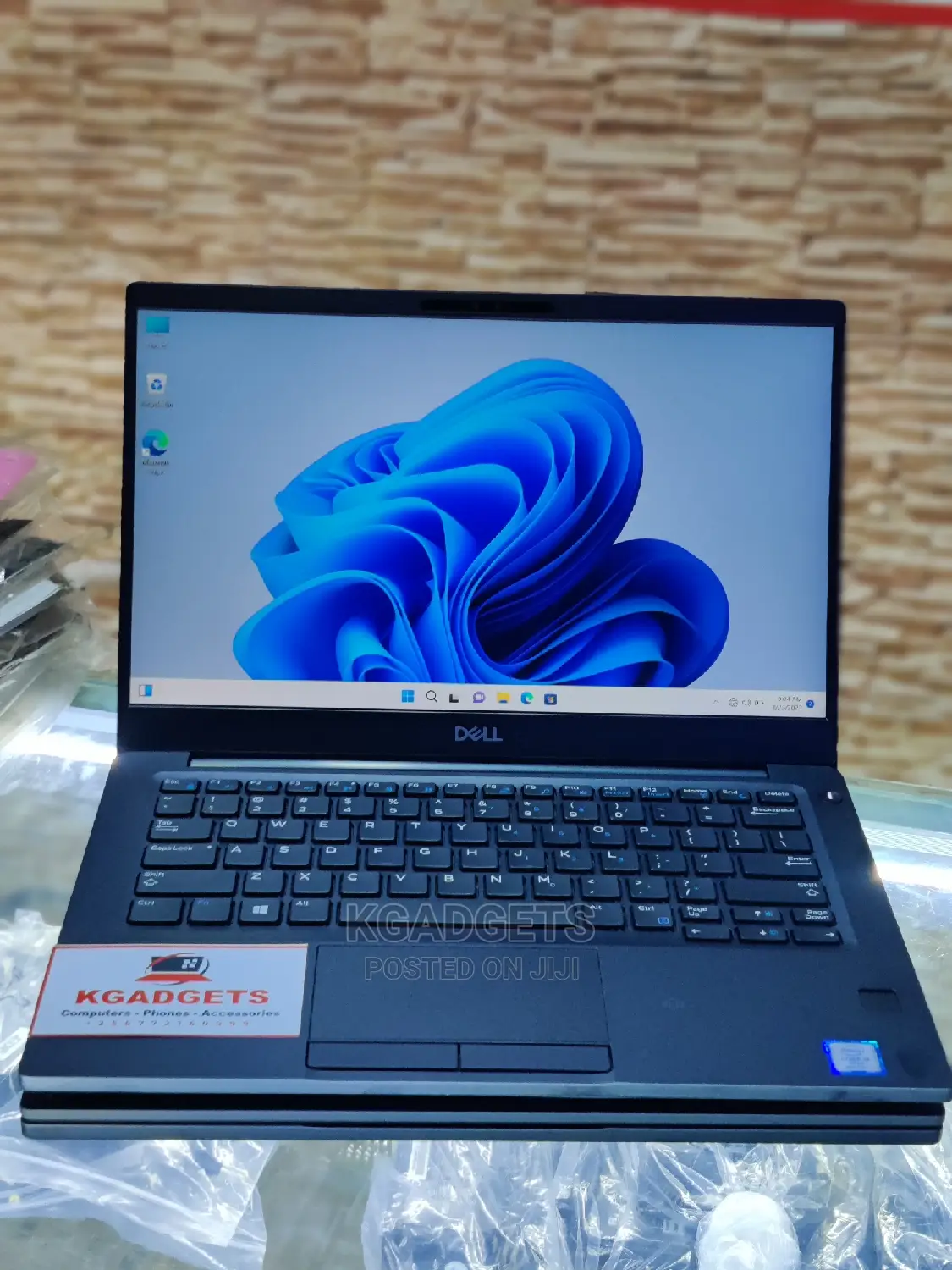 Laptop Dell Latitude 7390 8GB Intel Core I5 HDD+SSD 256GB
