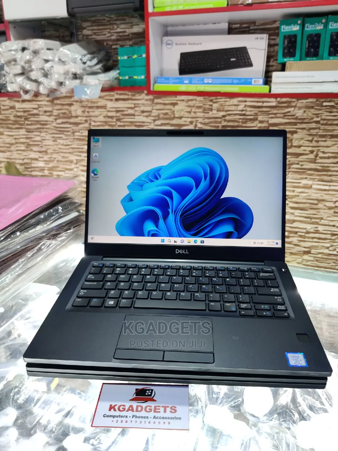 Laptop Dell Latitude 7390 8GB Intel Core I5 HDD+SSD 256GB