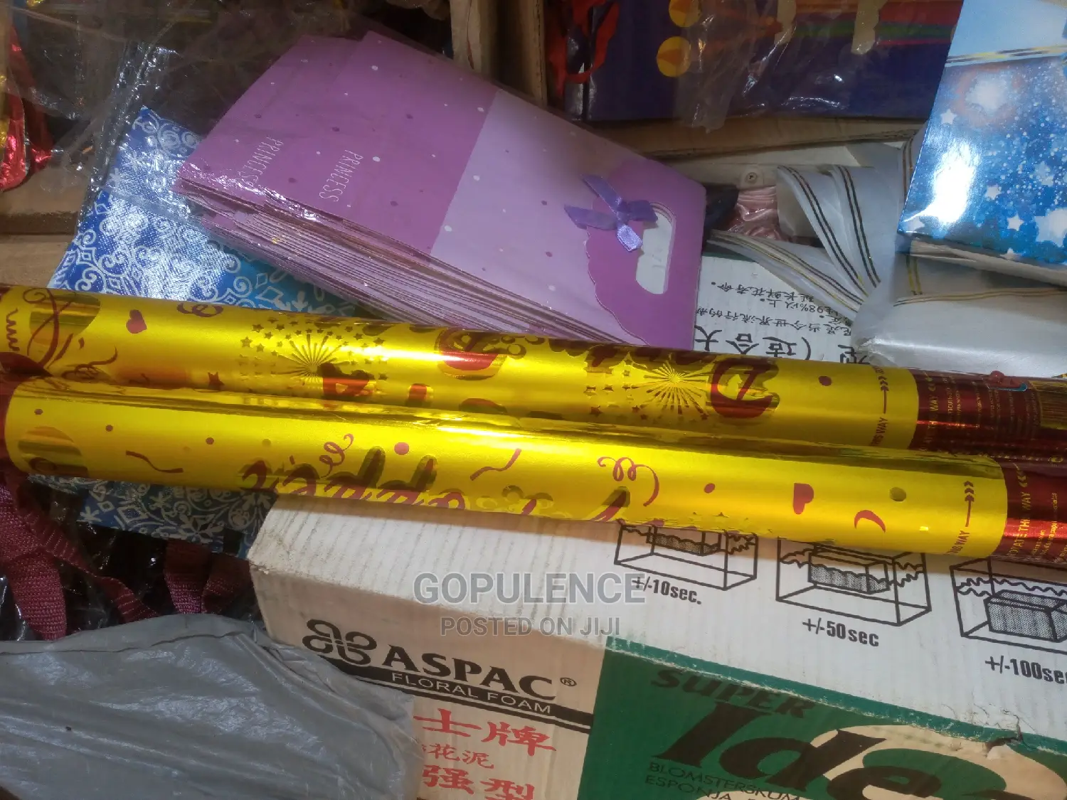 Party Poppers