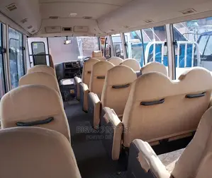 Mitsubishi Fuso Rosa 2009 White