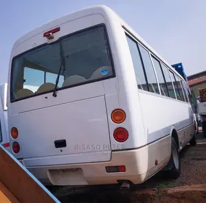 Mitsubishi Fuso Rosa 2009 White