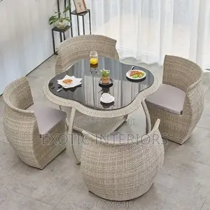 Dining Table of 3seater Call