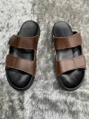 Ecco/Clarks Sandles