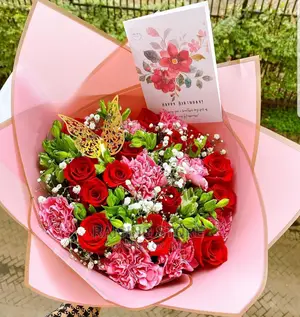 Valentine Flower Bouquets