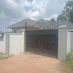 2bdrm House in Bulenga Town, Central Division for sale