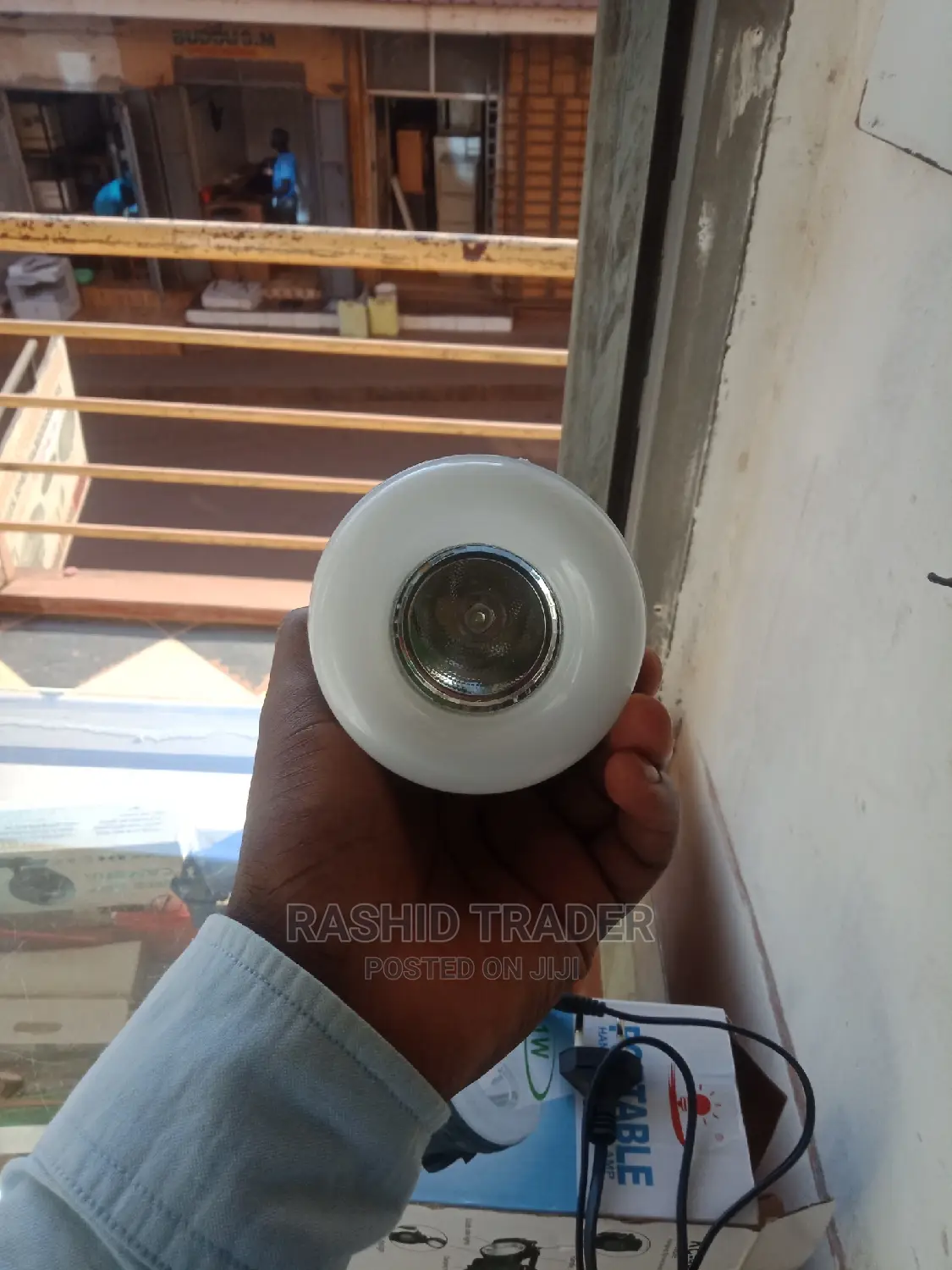 Hanging Flip One Lamp