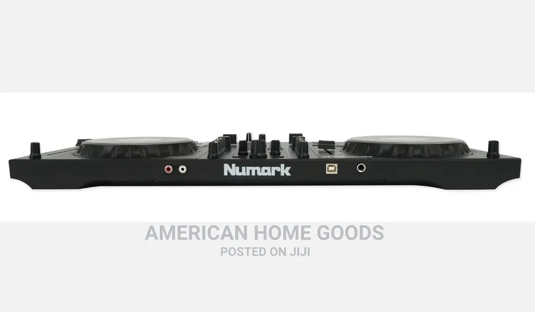Numark Mixtrack Platinum FX Serato DJ Controller W/Displays