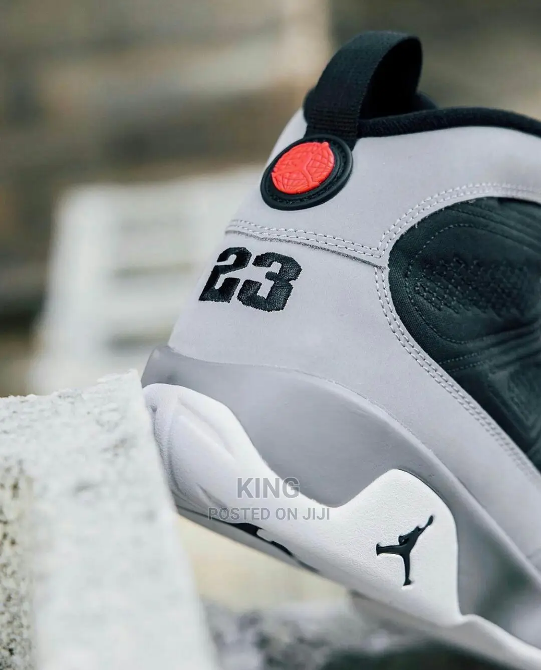 Jordan Retro 9 Grey.