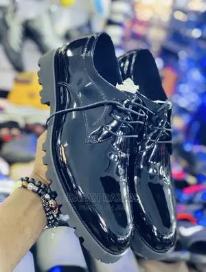Original Clarks Shiny